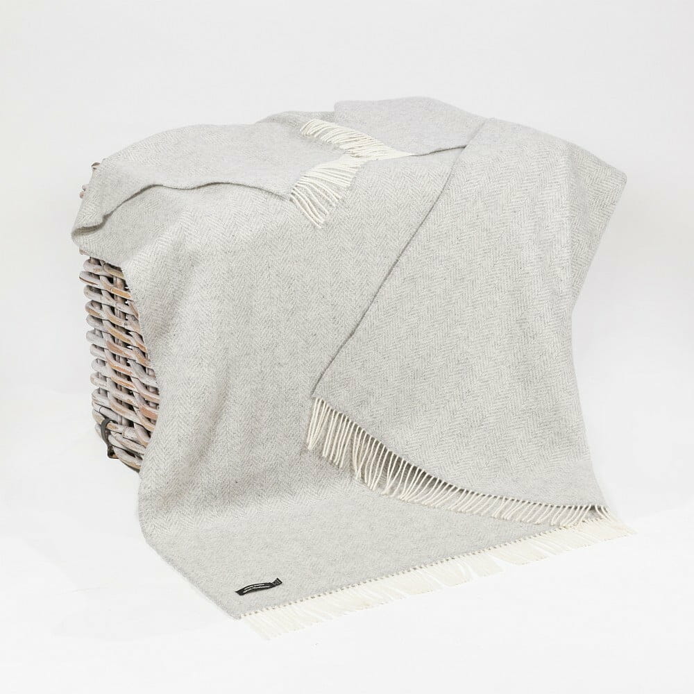 54" x 71" Merino Cashmere Wool Blend Throw Blanket 95% | 5% Ultra Soft Herringbone Pattern