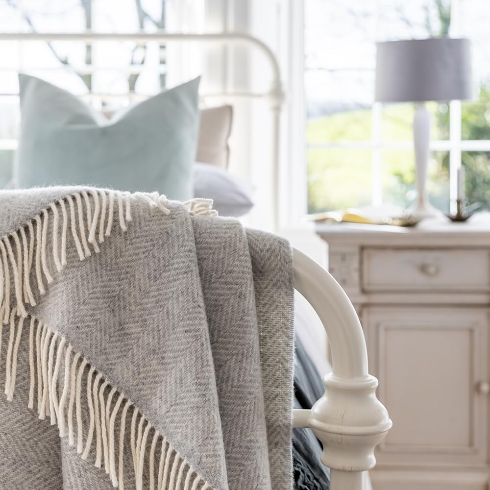 54" x 71" Merino Cashmere Wool Blend Throw Blanket (Pale Grey & Cream) 95% | 5% Ultra Soft Herringbone Pattern