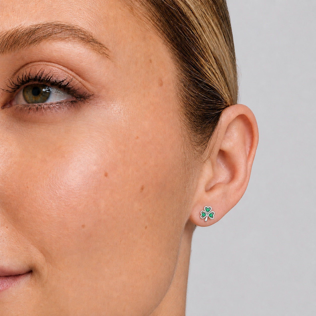 Irish Sterling Silver Green Crystal Shamrock Stud Earrings