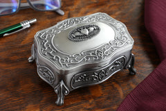 Claddagh Pewter Jewelry Box: Timeless Irish Elegance